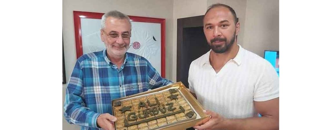 BAŞPEHLİVAN ALİ GÜRBÜZ'DEN İŞ İNSANI MUSTAFA YILMAZ'A TEŞEKKÜR ZİYARETİ
