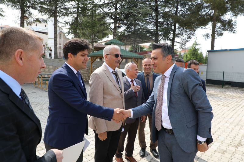  İL MİLLİ EĞİTİM MÜDÜRÜ ÇALIŞKAN, KORKUTELİ’Nİ ZİYARET ETTİ