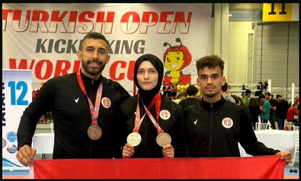 ANTALYASPOR'DA BÜYÜK BAŞARI 